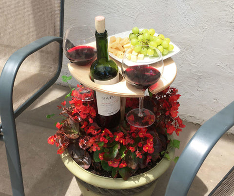 https://www.yauoso.com/cdn/shop/products/outdoor-wine-table-640x534_480x480.jpg?v=1652682255